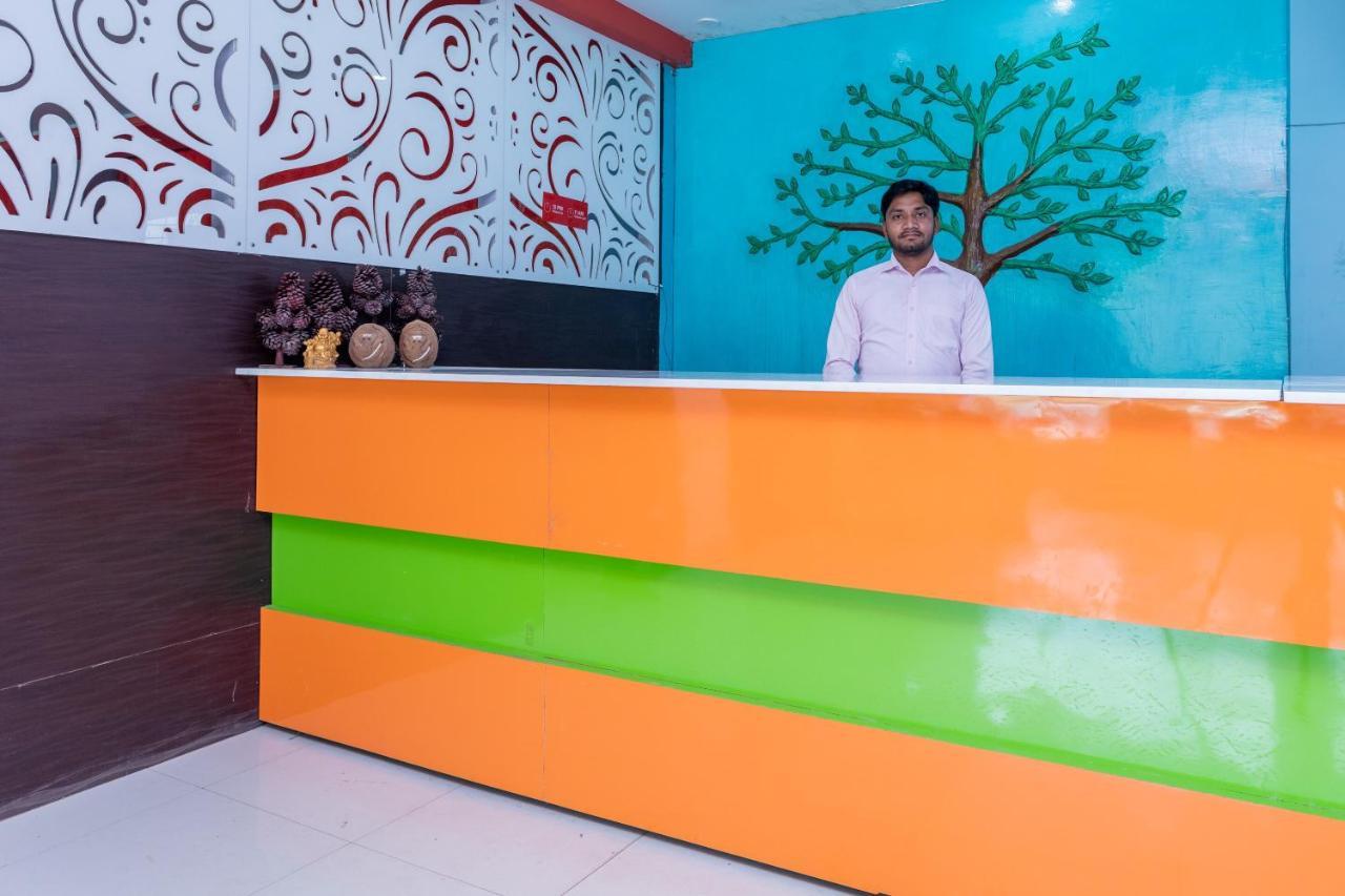 โอโย 35845 ยู-เทิร์น Hotel Harsola ภายนอก รูปภาพ